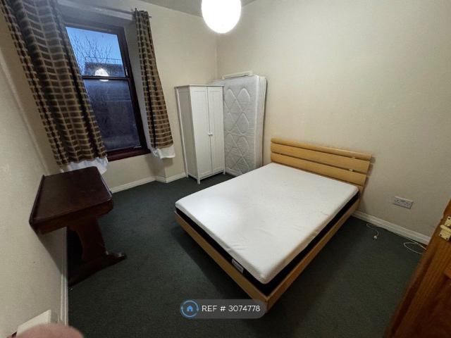 Kirkwood Street, Rutherglen, Glasgow G73, 1 bed flat to rent, £825 pcm | PrimeLocation