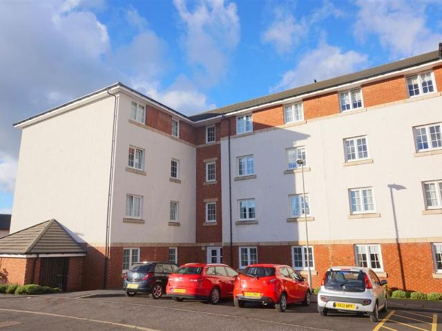 Kirktonholme Gardens, West Mains, East Kilbride G74, 2 bed flat to rent, £850 pcm | PrimeLocation
