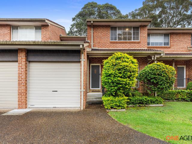 Kirrawee 2/72 Flora Street