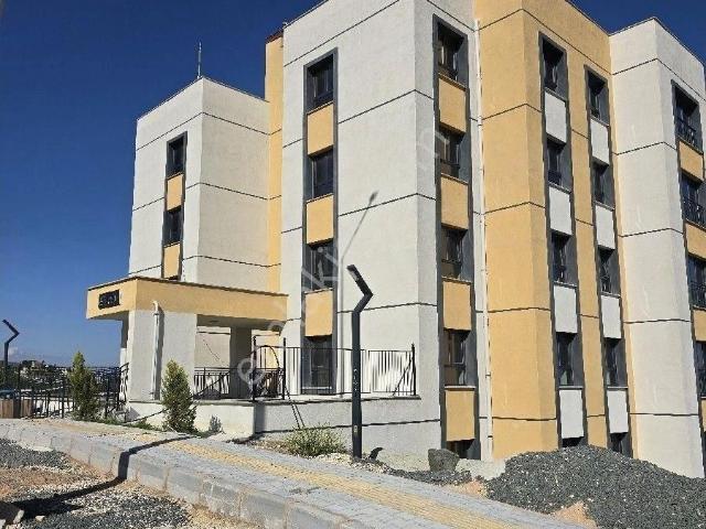 Kisecikte Kiralık 3+1 1.kat Daire