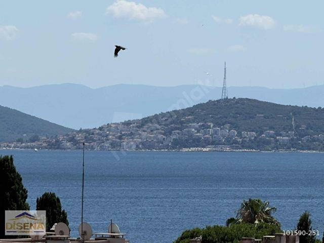 KISMİ DENİZ MANZARALI CADDE ÜZERİ KATTA TEK DAİRE 4+1 150 NET