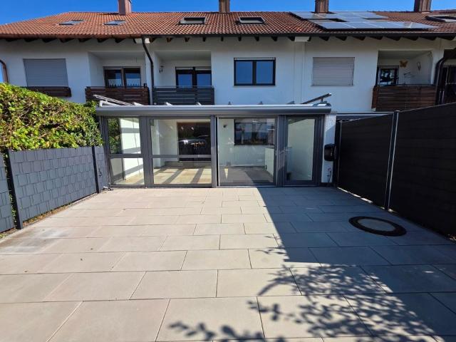 Kissing: Reihenhaus, 6 Zimmer & Wintergarten – provisionsfrei