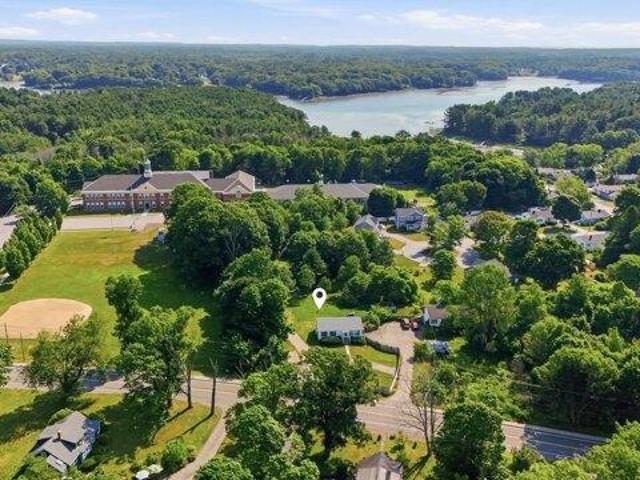 Kittery ME 03904 104832995