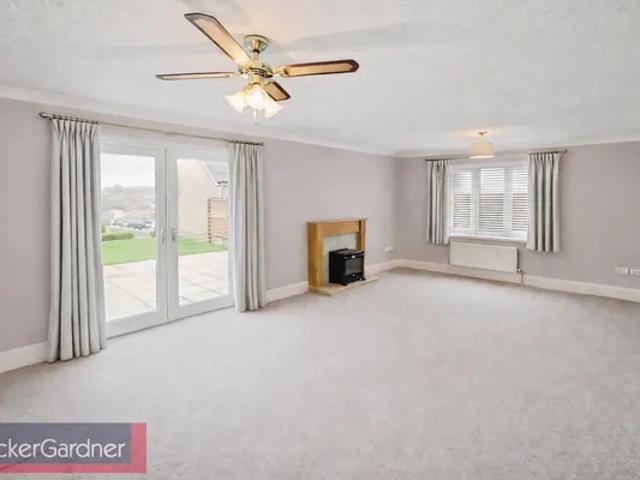 Kitchener Close, Brandon, IP27 9FT