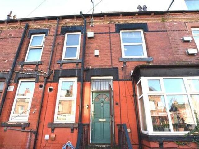 Kitchener Avenue, Leeds, 2 Bedroom Terraced
