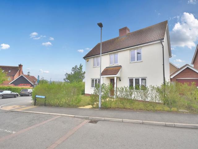 Kitchener Road, Hertfordshire CM23 4 bed detached house to rent £2,700 pcm £623 pw