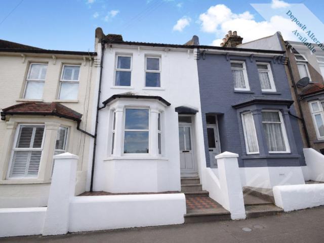 Kitchener Road, Strood, Rochester ME2, 3 bed terraced house to rent, £1,200 pcm | PrimeLocation