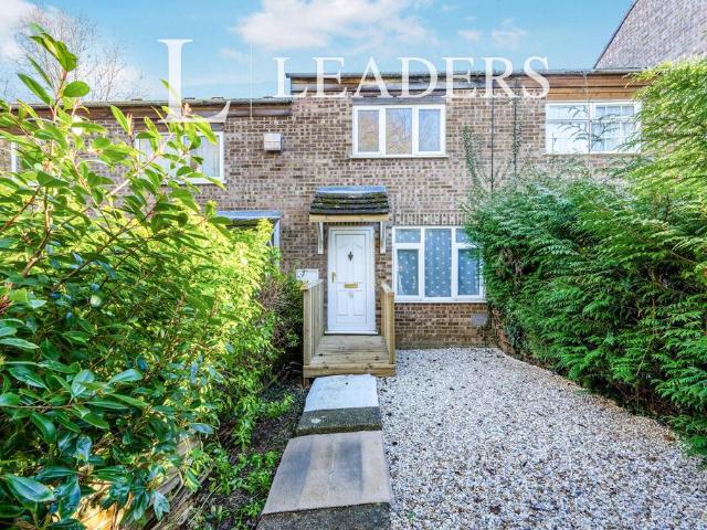 Kite Hill, Eaglestone, Milton Keynes. 2 bed house to rent £1,300 pcm £300 pw
