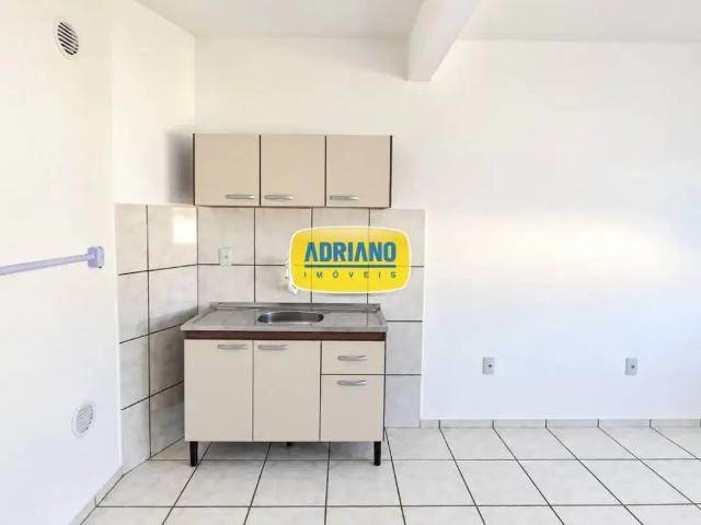 Kitnet com 1 dormitório para alugar, 25 m² por R$ 1.675,70/mês Jardim Atlântico Florianópolis/SC