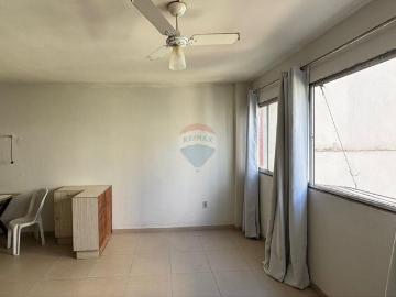 Kitnet Compacta e Estratégica na Reta da Penha – Ed. Galeria da Praia