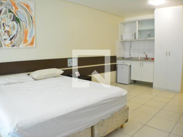 Kitnet, Caminho das Árvores, 1 Quarto, 30 m2 Salvador