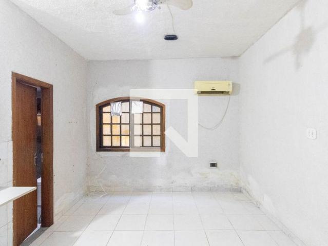 Kitnet, Campo Grande, 1 Quarto, 25 m2 Rio de Janeiro