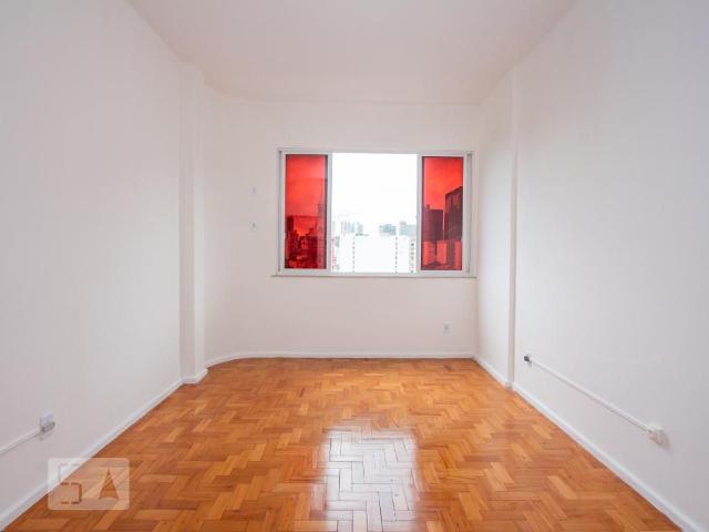 Kitnet, Centro, 1 Quarto, 24 m2 Rio de Janeiro