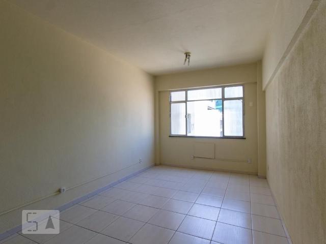 Kitnet, Centro, 1 Quarto, 25 m2 Rio de Janeiro