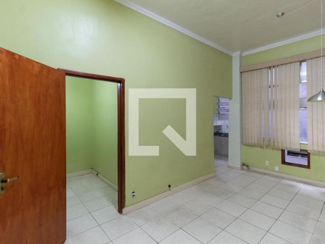 Kitnet, Centro, 1 Quarto, 26 m2 Rio de Janeiro