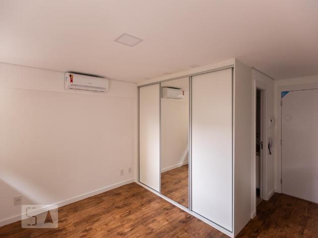 Kitnet, Centro, 1 Quarto, 27 m2 São Paulo