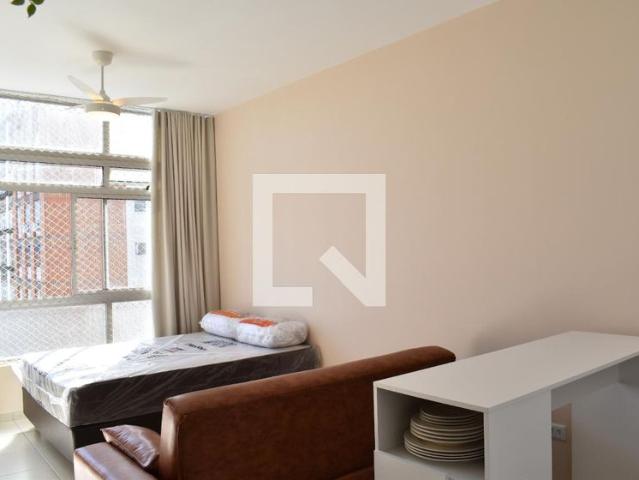Kitnet, Centro, 1 Quarto, 28 m2 Curitiba