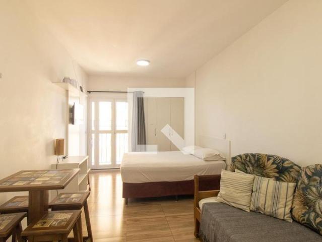 Kitnet, Centro, 1 Quarto, 28 m2 Curitiba