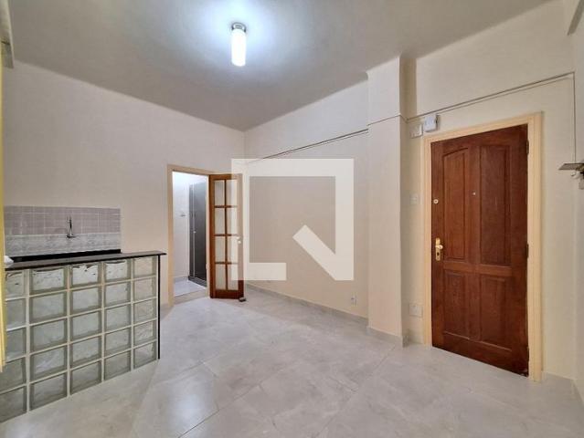 Kitnet, Centro, 1 Quarto, 22 m2 Rio de Janeiro