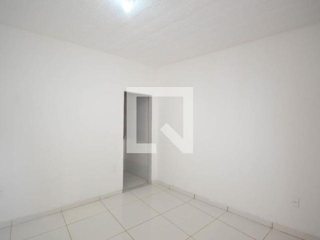 Kitnet, Centro, 1 Quarto, 30 m2 Nilópolis