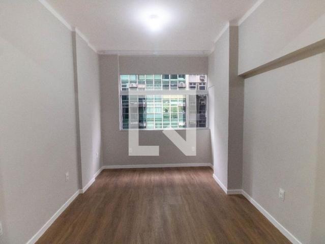 Kitnet, Centro, 1 Quarto, 30 m2 Niterói