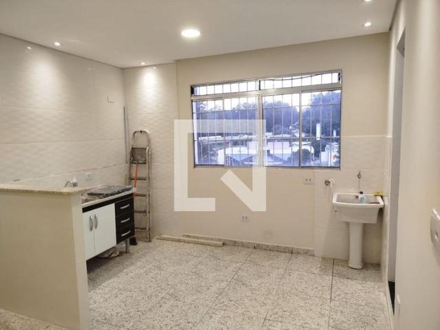 Kitnet, Centro, 1 Quarto, 30 m2 Barueri
