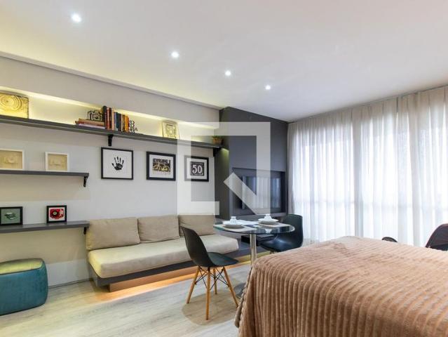 Kitnet, Centro, 1 Quarto, 33 m2 Curitiba