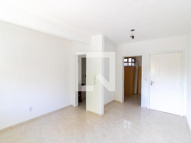 Kitnet, Cristal, 1 Quarto, 30 m2 Porto Alegre