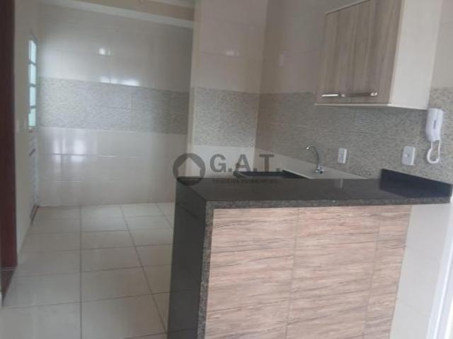 Kitnet à venda em Sorocaba SP, Jardim Gonçalves: 1 quarto, sala, banheiro, vaga de garagem, 35m² de