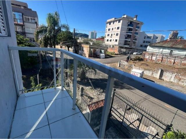 Kitnet Aconchegante em Santa Maria: Alugue Já!