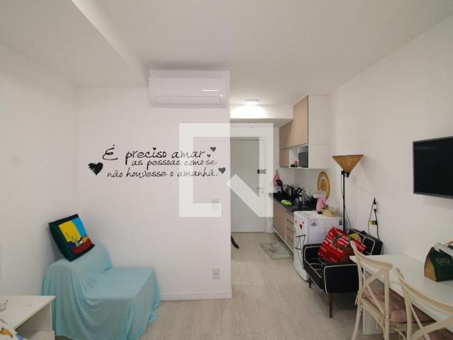 Kitnet, Água Fria, 1 Quarto, 28 m2 São Paulo