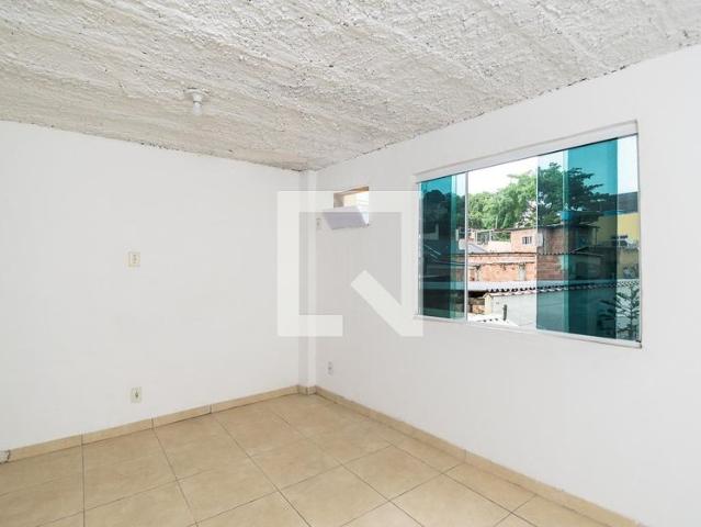 Kitnet, Brás de Pina, 1 Quarto, 25 m2 Rio de Janeiro