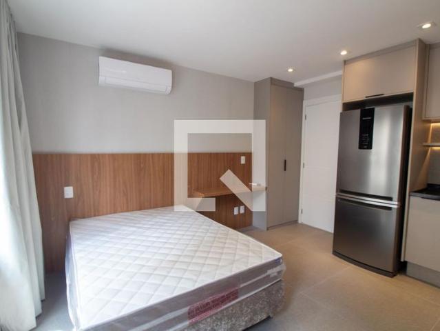 Kitnet, Brooklin, 1 Quarto, 32 m2 São Paulo