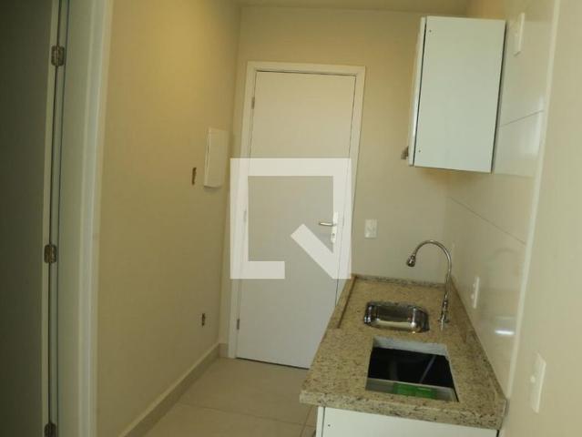 Kitnet, Grajaú, 1 Quarto, 18 m2 Nova Iguaçu