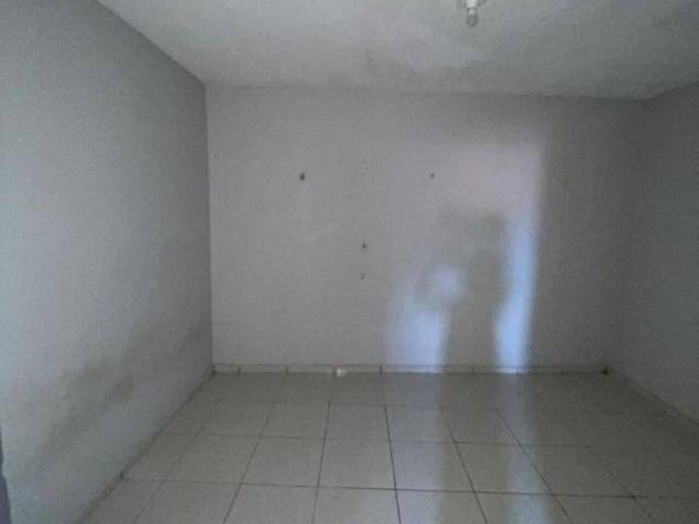 Kitnet de 38 m² na Nova Aurora Manuel Sátiro Fortaleza CE, aluguel por R$ 500/mês