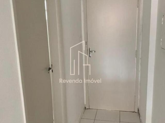Kitnet de 40m² no Centro de SP: 1 quarto, 1 sala, 1 banheiro. Localização privil