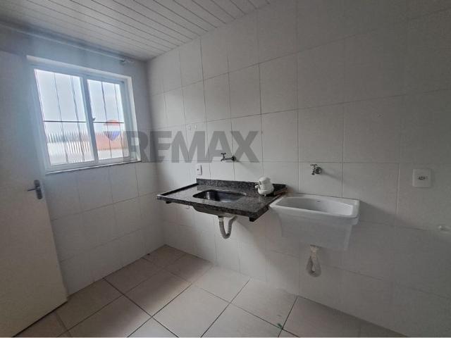 Kitnet de vila, em Madureira, para aluguel, local residencial