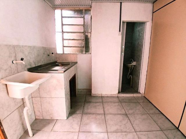 Kitnet Em Passo Da Areia, Porto Alegre/rs de 20 m² 1 Quartos Para Locação R$900,00/mes