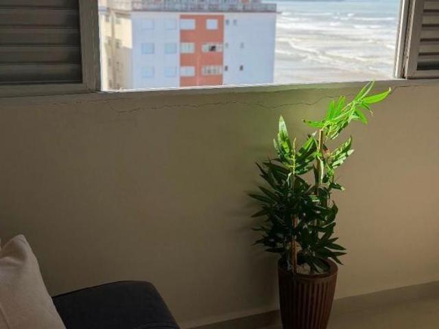 Kitnet frente mar em Praia Grande