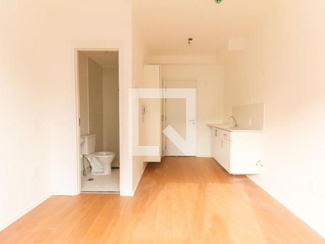 Kitnet, Itaquera, 1 Quarto, 21 m2 São Paulo