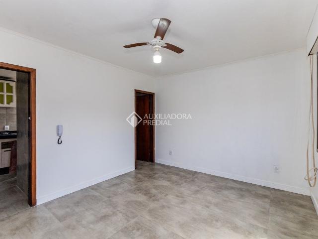 Kitnet / JK com 1 quarto e 29m² para alugar em Chácara das Pedras, Porto Alegre