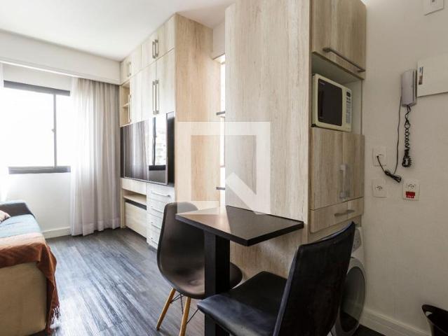 Kitnet, Moema, 1 Quarto, 30 m2 São Paulo