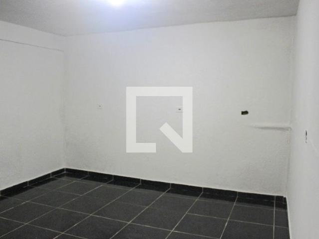 Kitnet, Mikail II, 1 Quarto, 30 m2 Guarulhos