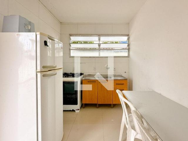 Kitnet, São João do Rio Vermelho, 1 Quarto, 35 m2 Florianópolis