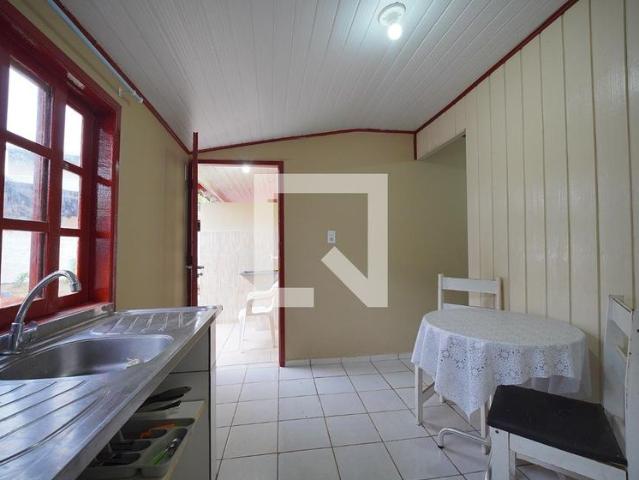 Kitnet, São João do Rio Vermelho, 1 Quarto, 45 m2 Florianópolis