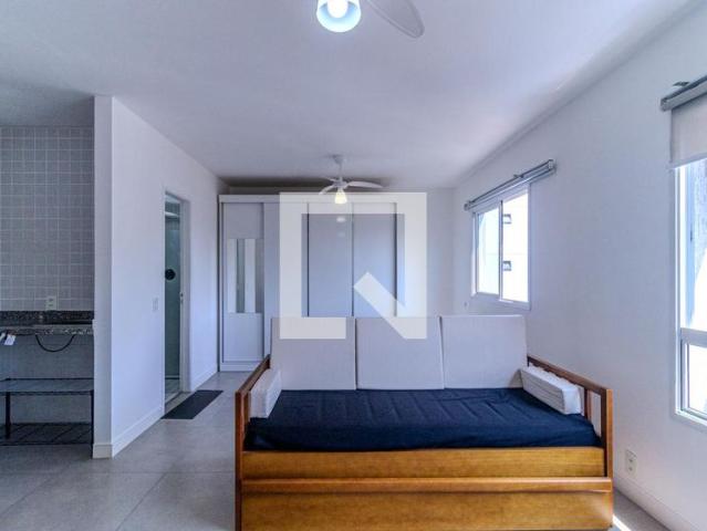 Kitnet, Santa Cecília, 1 Quarto, 28 m2 São Paulo