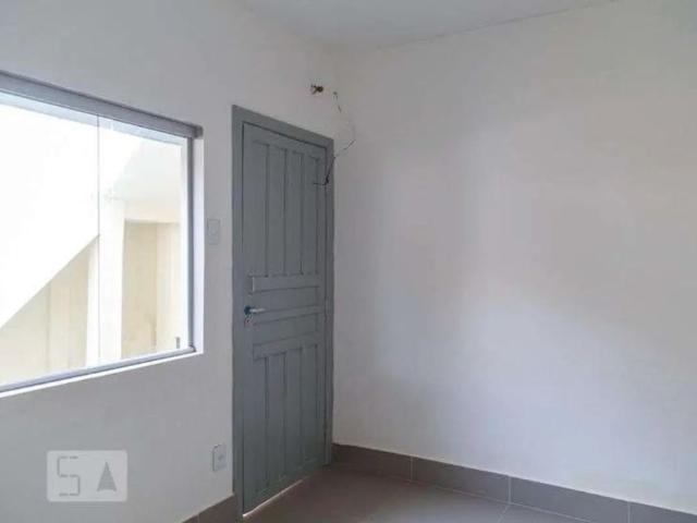 Kitnet / Stúdio para Aluguel Santa Tereza, 1 Quarto, 45 m² Belo Horizonte