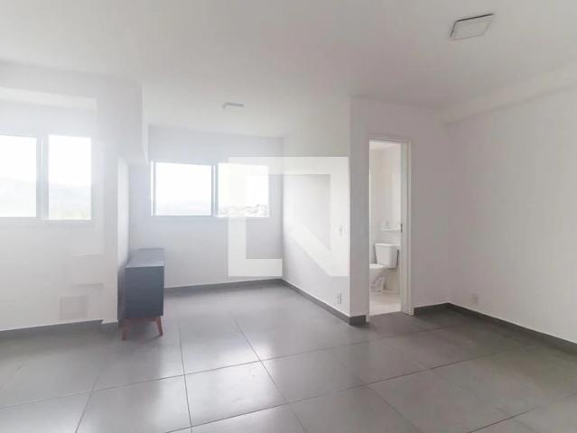 Kitnet / Stúdio para Locação em Mogi das Cruzes/SP Botujuru 1 Quartos