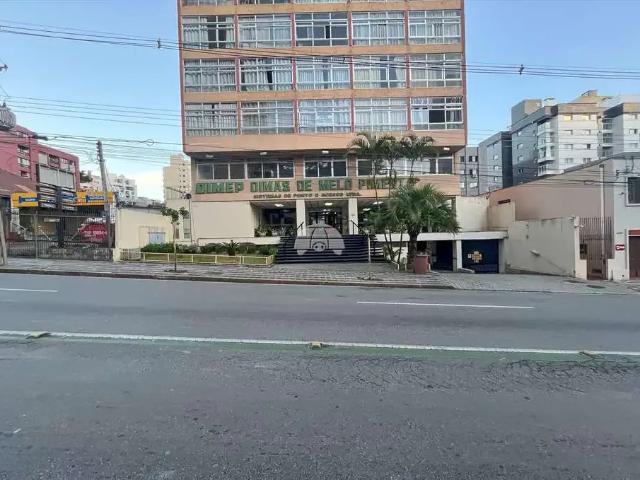 Kitnet / Stúdio para Locação em Curitiba/PR Centro 1 Quartos