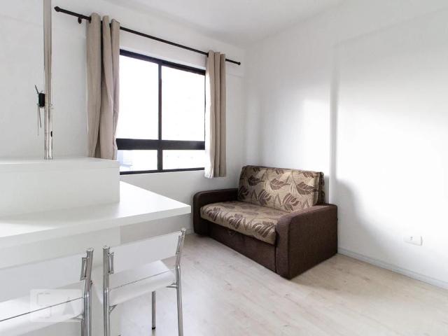 Kitnet / Stúdio para Locação em Curitiba/PR Centro 1 Quartos